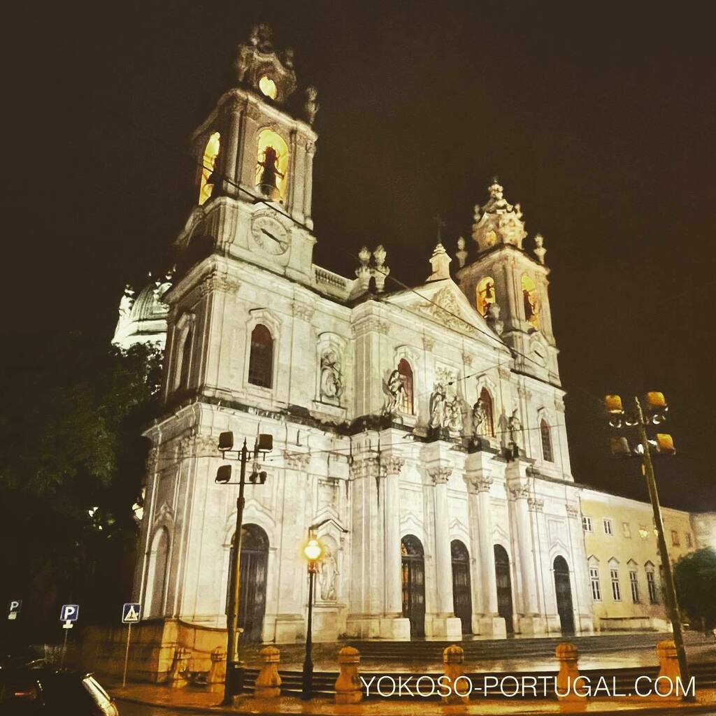 test ツイッターメディア - ライトアップされたエストレラ大聖堂。 #リスボン #ポルトガル https://t.co/QCGurjhzO8