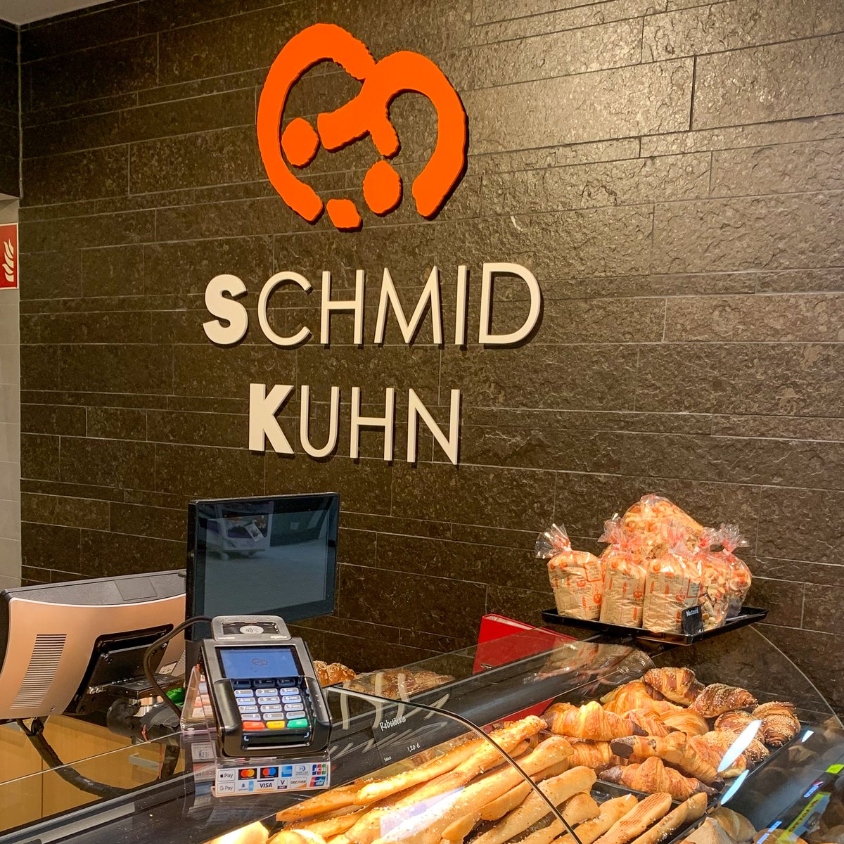 PaymentExpertsD's tweet photo. #Kontaktlos Bezahlen ab dem 1. Cent - jetzt auch bei Bäckerei Schmid-Kuhn (https://t.co/CVzn1My6Tr) 
#Bäcker #Kartenzahlung #Mobilepayment #ab1cent #noCash @girocard #Applepay #Googlepay @MastercardDE @Visa_DE #Dinersclub #Discover #Americanexpress #JCB #UPI @baeckermitkarte https://t.co/OXMXJcl3jx