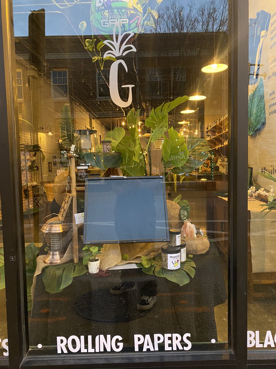 truegrowf's tweet image. Good morning, from a female black owned rolling paper herbal 420 friendly shop in downtown Suffolk, Virginia 🌿☀️💨