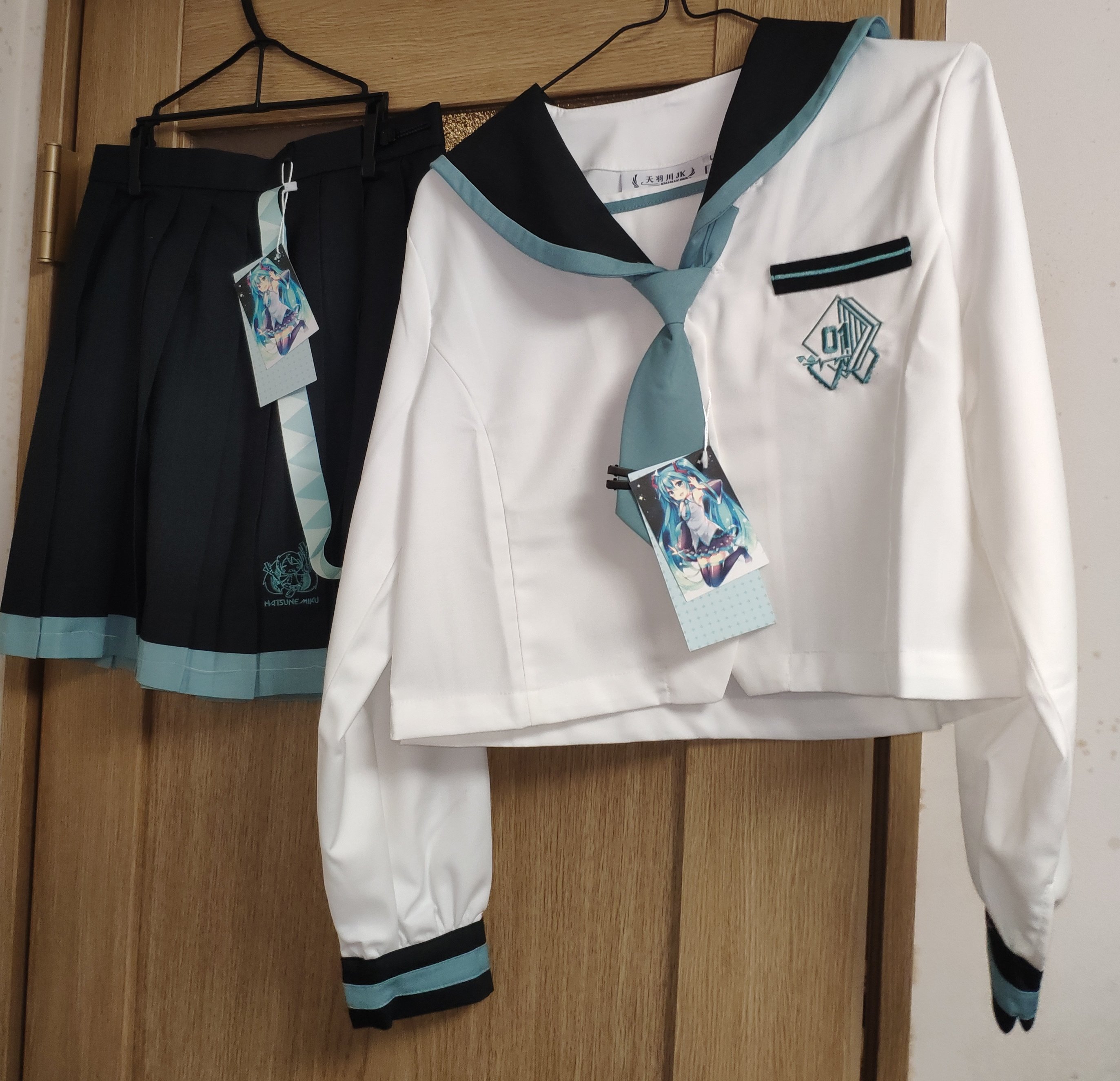 天羽川X初音ミク 海外公式コラボ JK制服セット-