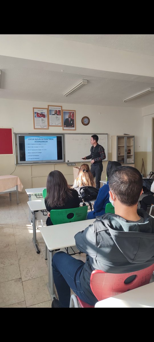 SamtiKur's tweet photo. @KarakopruM  @smdortaokulu 'nda öğretmenlere yönelik MTİ Toplantısı gerçekleştirildi. @tcmeb @nurcanonder @iloankara @Abdullah_Erin47 @metin_esen @sanliurfammem63 @NecatMelik @Mustafa68737381 @rcoban1990 @MuratYU12760366 @CumaELK6 @abdullahmeras @frkn_mslm https://t.co/xkIyJUf0gW