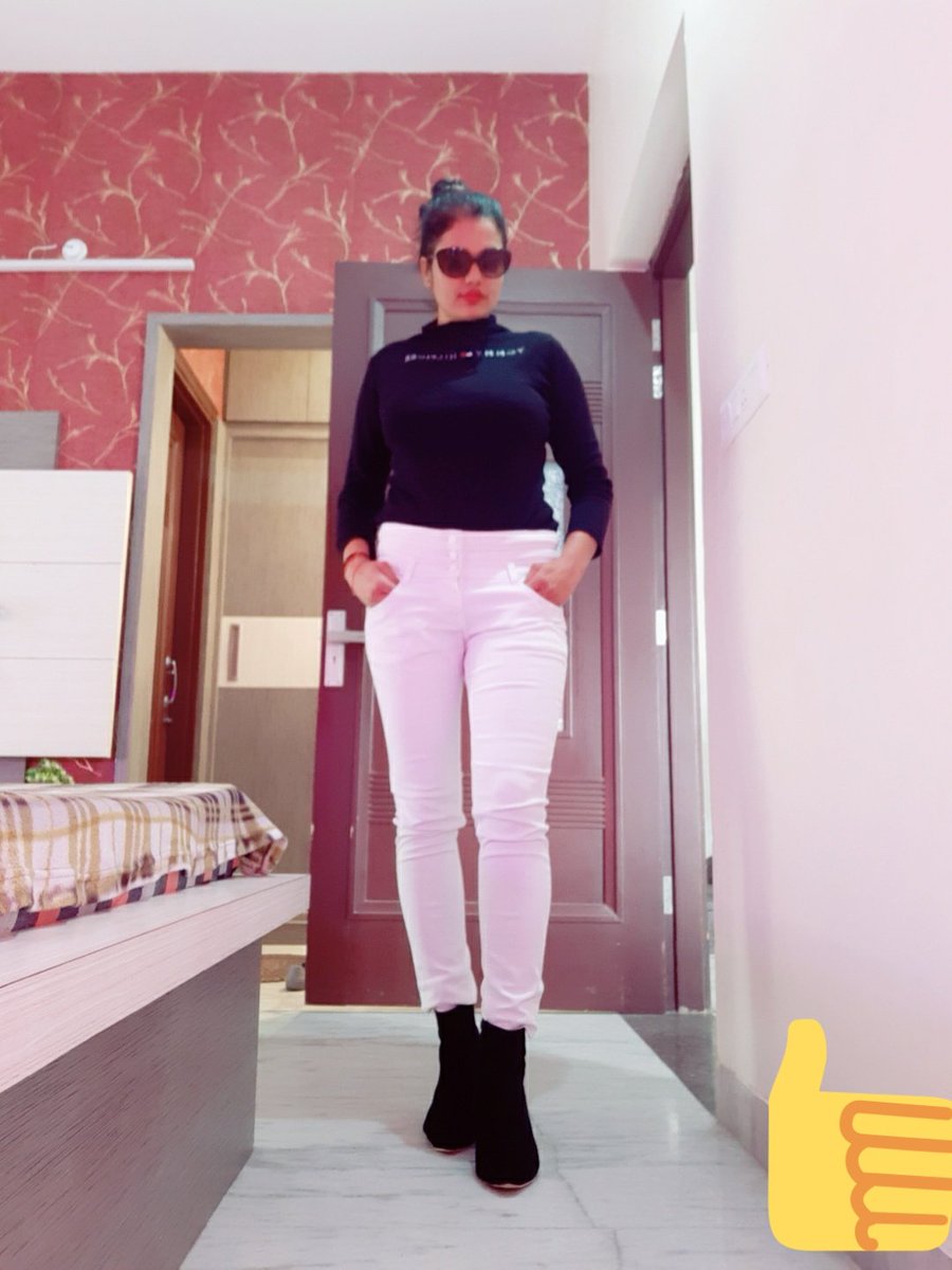 KavitaDhillon5's tweet photo. I wear Jean's and I support @narendramodi
#ImpressedByModi https://t.co/1n2iTMnuKe