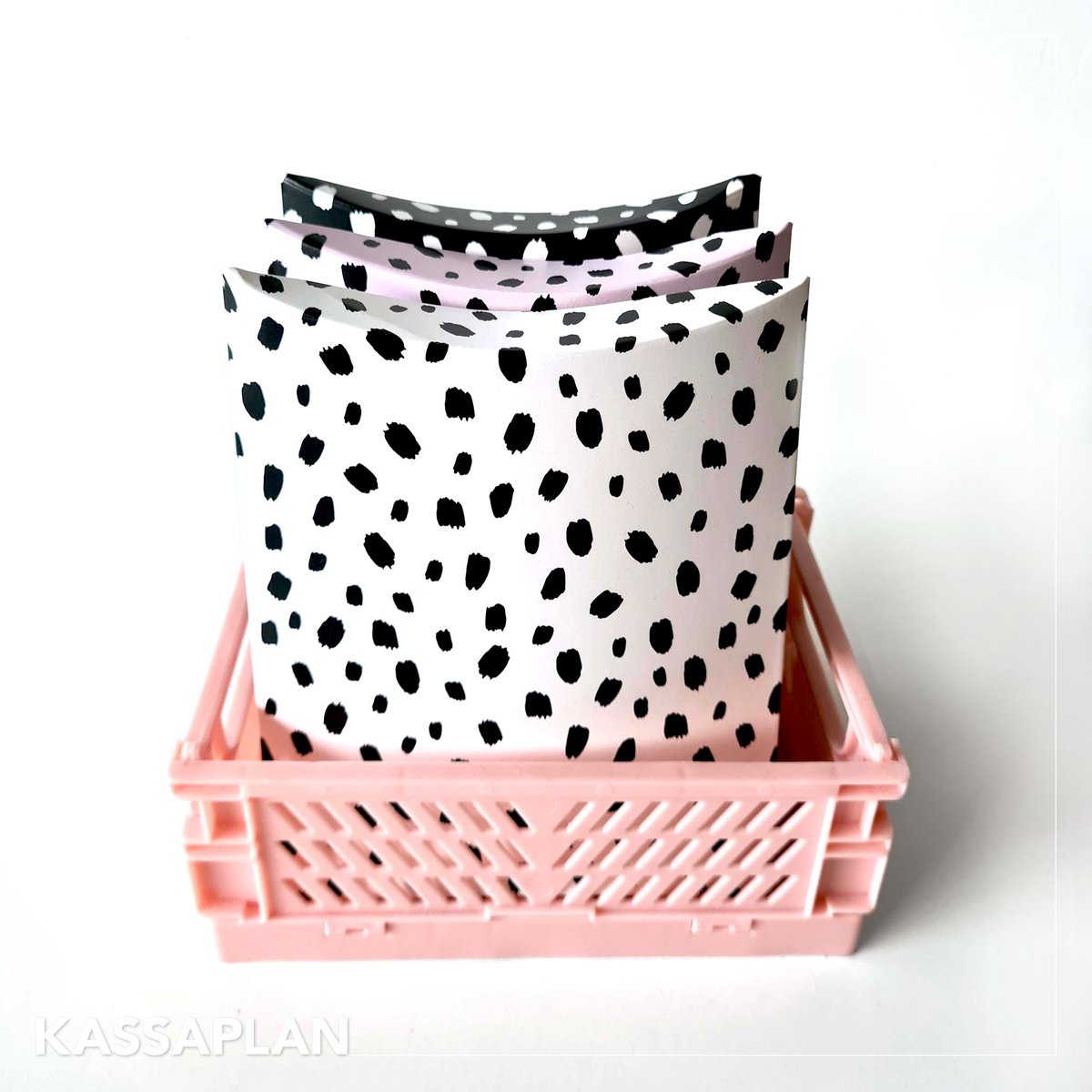 Kassaplan's tweet image. 𝐆𝐎𝐍𝐃𝐄𝐋𝐃𝐎𝐎𝐒𝐉𝐄𝐒 ♥ Seal á 25 stuks v.a. € 4,25 kassaplan.nl/gondeldoosjes ☎️ 0182-395522 ✉️ info@kassaplan.nl 🌎 kassaplan.nl 📍Reeuwijk #kassaplan #gondeldoosjes #pillowbox #geschenkverpakking #verpakken #inpakken #kadootje #101dots