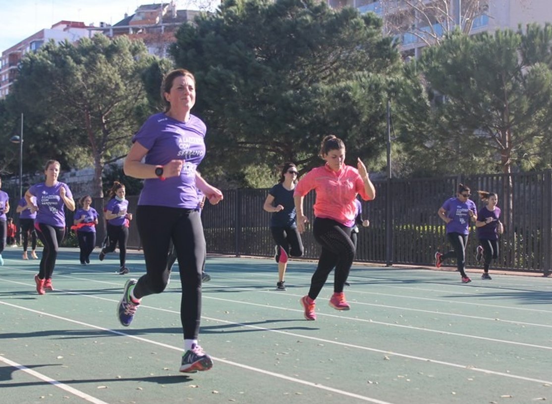 Carrera10KFem's tweet photo. Donativo: 5 € que irán destinados íntegramente a la entidad solidaria de esta edición, @diabetes_CERO
Recibiréis una camiseta conmemorativa de esta edición de los entrenamientos.👕😜 ¡Apúntate YA! 📣
https://t.co/AHmbWQV6j3
¿Preparadas?
#ALaMetaConSerrano https://t.co/3XtHyt2JOX