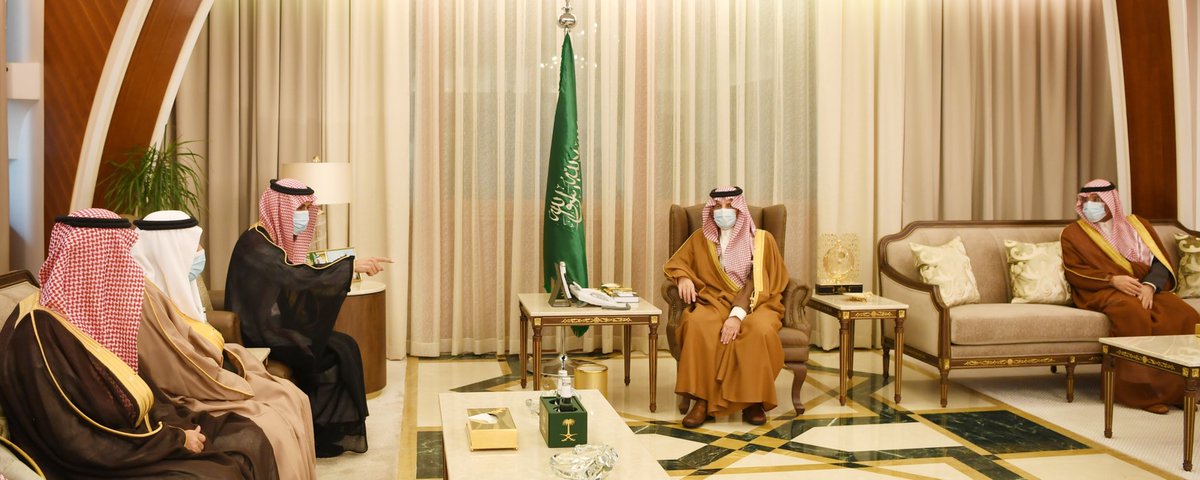 emara_sharqia's tweet photo. وأكد سموه على أهمية لغة الإشارة وتوفر مترجم لها في الجهات الخدمية لتسهيل التواصل مع ذوي الإعاقة السمعية وخدمتهم بالشكل                    المطلوب، وأشار سموه إلى ضرورة دعم ذوي الإعاقة السمعية وتمكينهم من خدمة المجتمع والمساهمة في نهضة الوطن. https://t.co/xNrpoPmHm0