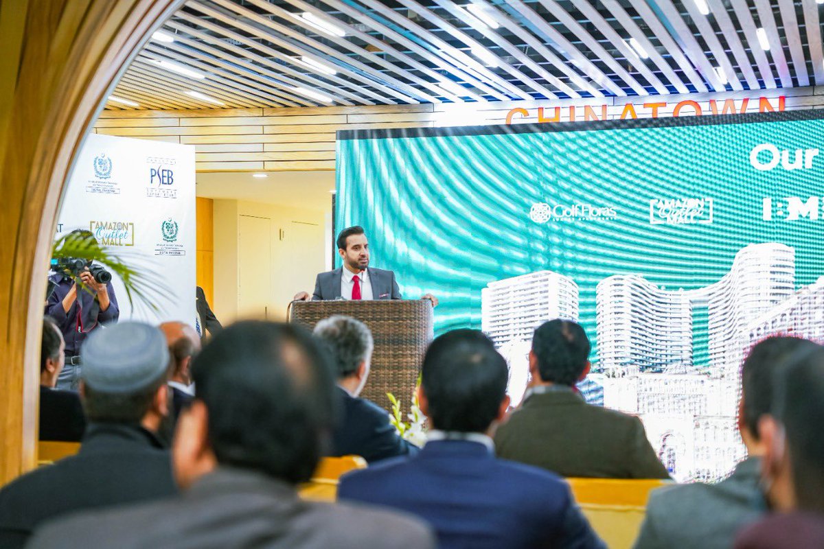ImaratPK's tweet photo. Inauguration ceremony for Amazon Software Technology Park oversaw addresses by Minister for IT and Telecom Mr. Syed Amin ul Haque,  MD PSEB Osman Nasir and CEO IMARAT Group Mr. Shafiq Akbar.

#IMARATGroup #SoftwareTechnologyPark #IT https://t.co/3wwoofUbg5