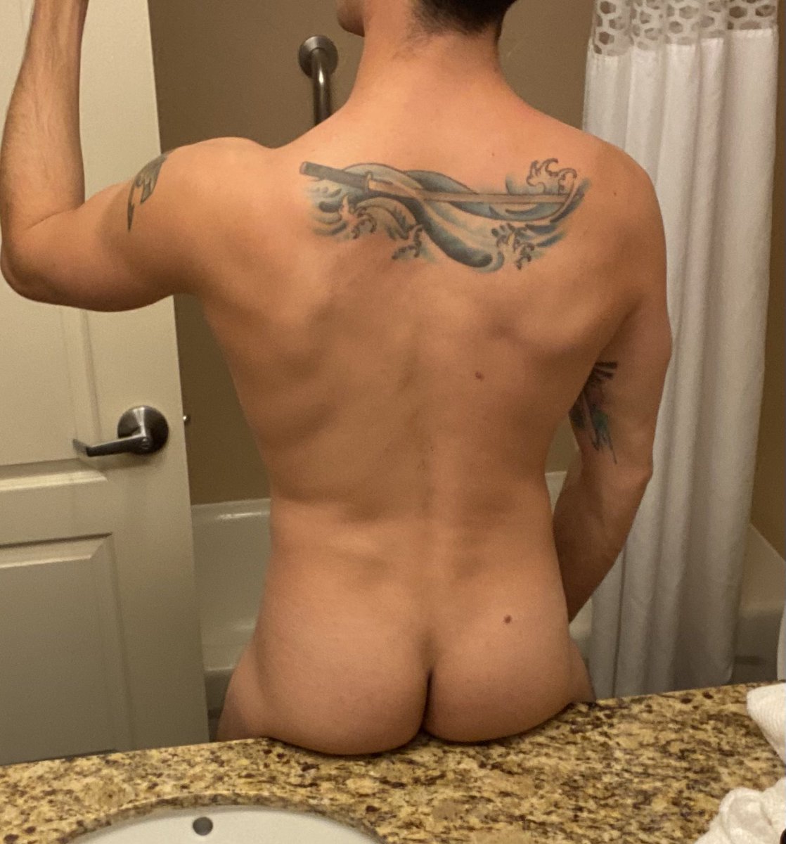 dalton_dc_'s tweet photo. Confirmed: hotel lighting is favorable https://t.co/kB1Q53x1ov