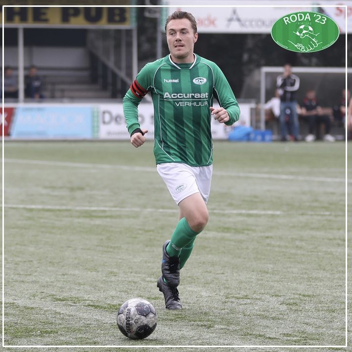#HBD Happy birthday Tim🎉🎁!

Vandaag is onze aanvaller jarig en viert hij zijn 32ste verjaardag. Maak er een mooie dag van. Proost Tim🍻
•
#RD23Z1 #BVNKRK #RODA23 #Bovenkerk #HappyBirthday #gefeliciteerd #verjaardag