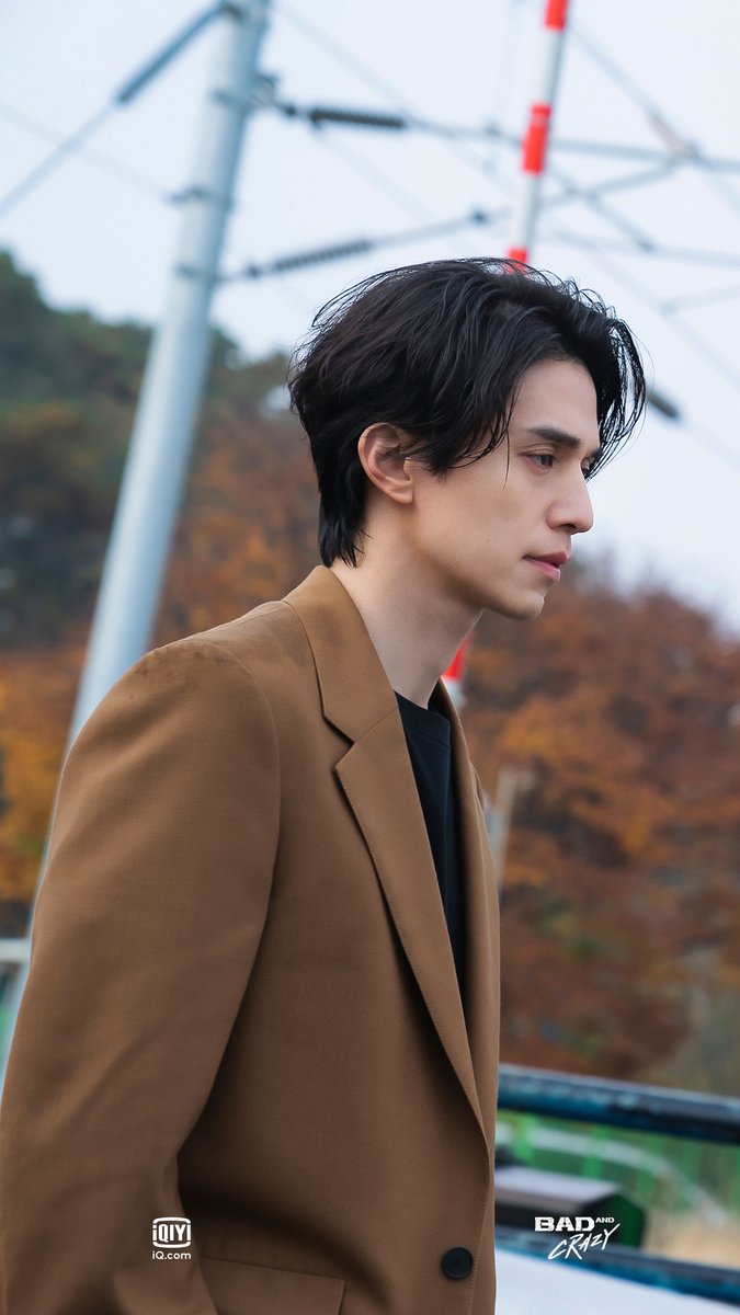 Serious ka dyarn, #LeeDongWook? 💚

Catch #BadandCrazy with him, #WiHaJun, #HanJiEun, at #ChaHakYeon! May new ep kada Fri at Sat (9:50 pm) exclusive sa #iQiyiPH app &amp; iQ.com!⛓

👉🏻App: s.iq.com/264cgH-a2

#iQiyiOriginal
