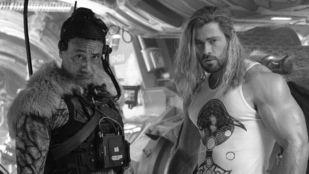 My most anticipated films of 2022

1. Thor: Love and Thunder
2. Dr. Strange in the Multiverse of Madness
3. Lightyear
4. Knives Out 2
5. Black Panther: Wakanda Forever
6. The Gray Man
7. Jurassic World: Dominion
8. Avatar 2
9. Turning Red
10. Fresh https://t.co/8Swb6lSwU0