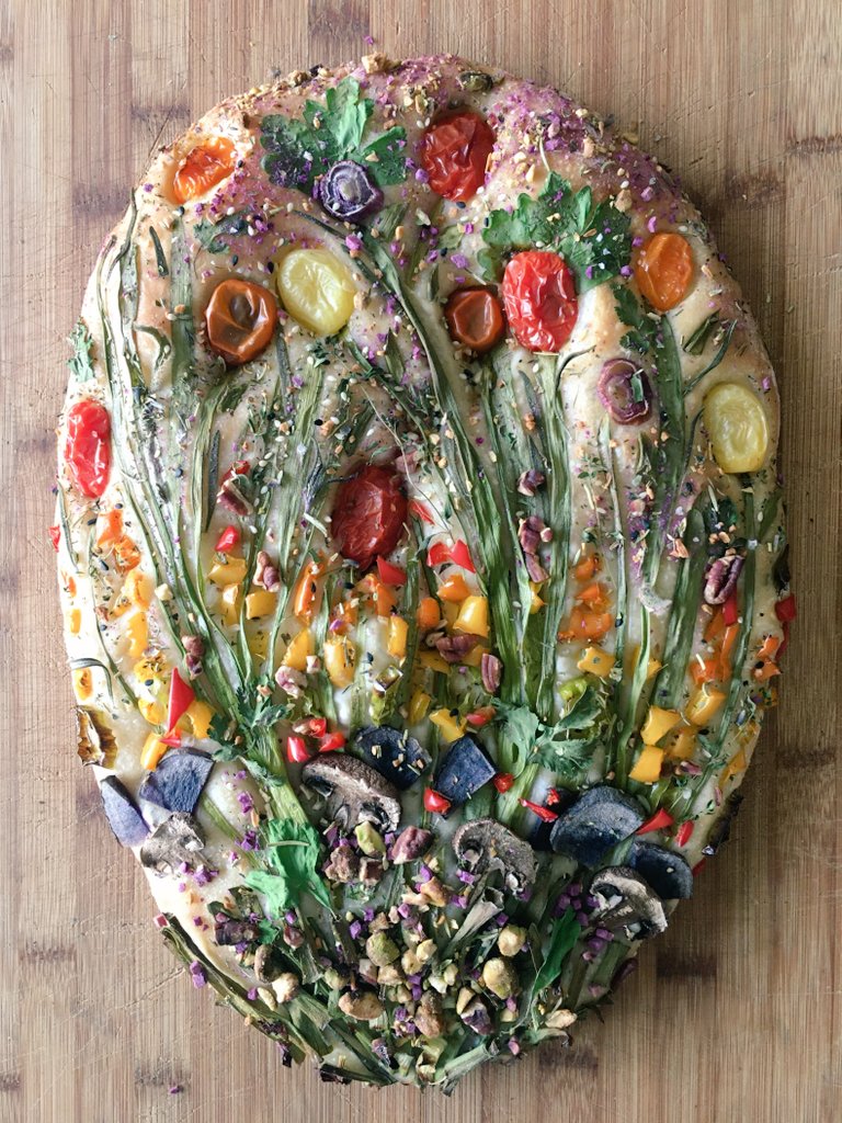 womensart1's tweet photo. Hannah Page, a baker from the US makes art with bread #WomensArt https://t.co/RxwmI57MFI