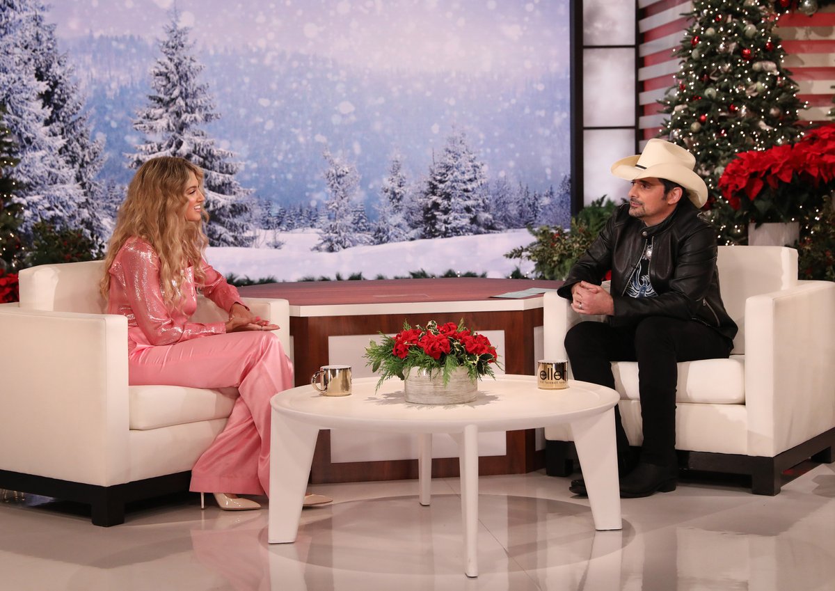 Today @TheEllenShow Welcomes Country music superstar Brad Paisley as guest host with Grammy Award-winning singer-songwriter, Tori Kelly at 4pm on #WISN12 https://t.co/9LCCRXzDyK