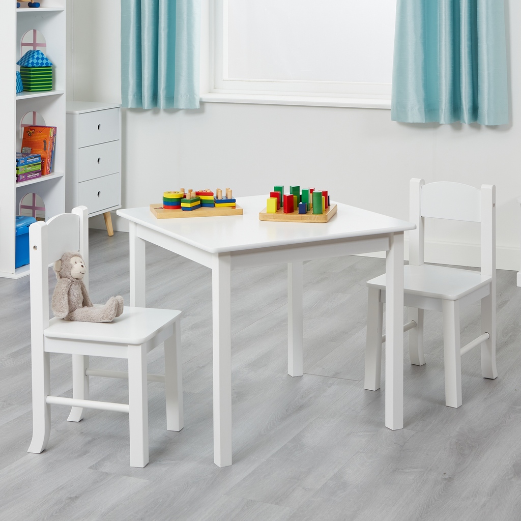 libertyhousetoy's tweet photo. This White Wooden Table and Chairs set is ideal for enhancing your space in a stylishly simple way. Set comes with solid wooden chairs and table ⚪
✨ https://t.co/qrwDEHYnk7
#white #tableandchairs #whitetable #whitefurniture #kidsfurniture #interiordesign #design #interior https://t.co/gnHq9s0jG9