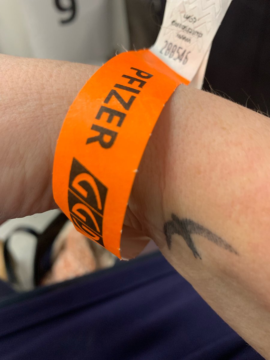 Zo nummer drie is binnen 🎉💉💉💉Top geregeld <a href="/GGDZW/">GGD ZW</a> #booster #vaccinatie #pfizer <a href="/GemZaanstad/">Gemeente Zaanstad</a>