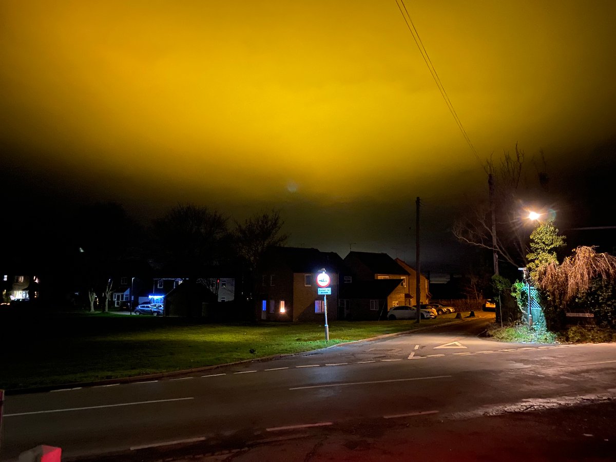 Marcus Chown tweet media