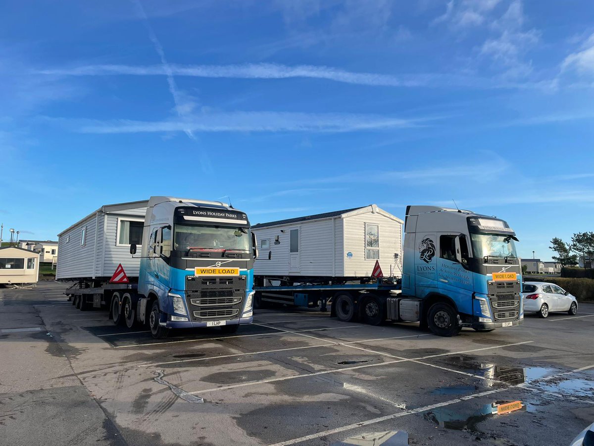 Wagon Wednesdays 🚛

Double trouble! A shot from a while back, thanks to Connor from our siting team for sending us this picture 📸