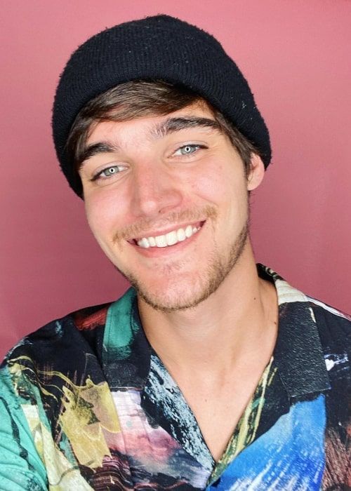 topstarbdays's tweet photo. Happy Birthday to Nick Merico
https://t.co/V9VsSyemju
#topstarbirthdays #Capricorn #birthday #TVActor #NickMerico https://t.co/G2wHfQB6wl