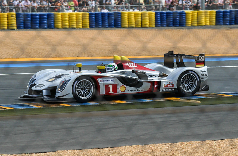 AutoTradition's tweet photo. Another photo of birthday boy Allan McNish. Audi R15 TDI, Le Mans 2009© Tim Marshall. #AllanMcNish #SuperfastScot #LeMans #Legend https://t.co/Boj5PHlbSn