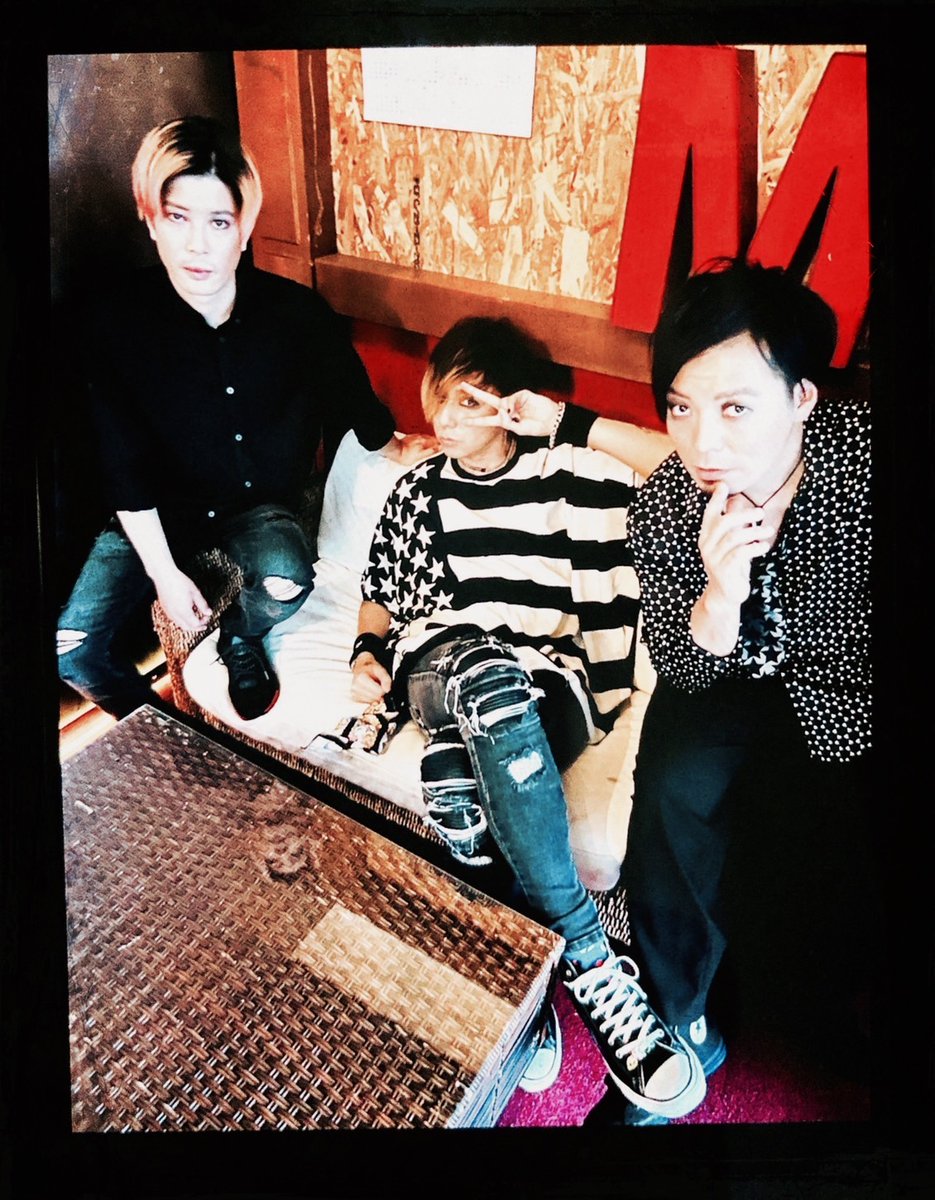 ROCH_2018's tweet photo. 【最速先行受付中！】
Rest of Childhood Spring Tour 2022 
“Back On Track”

3/19 (土)千葉LOOK
3/25 (金)福岡UTERO
3/26 (土)熊本NAVARO
4/2 (土)栃木HEAVEN’S ROCK Utsunomiya 2/3(VJ-4)
4/8 (金)京都MOJO
4/9 (土)岡山PEPPER LAND

オフィシャル先行受付は1／10まで
https://t.co/AG1mMwbKyA https://t.co/Kt3enTWaO3