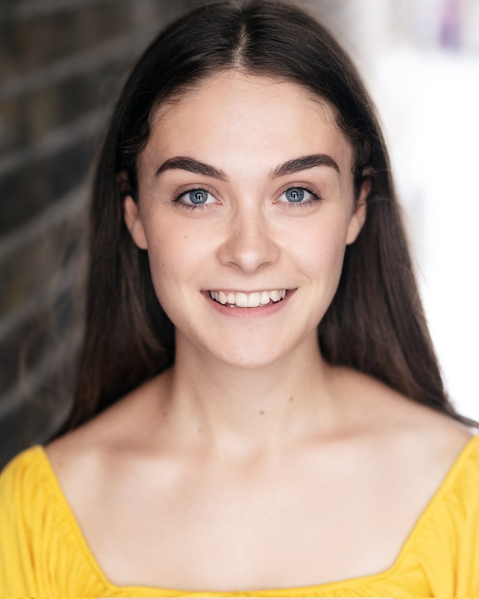 Contracts signed for three incredible artists, for contracts taking them all the way to October 2022!
@paigemacca_
<a href="/Thomas_Ibbs/">Thomas Ibbs</a>
<a href="/Charlotte_gala/">Charlotte Galaszia</a>
News soon.

Huge thanks to the ever wonderful <a href="/pearsoncasting/">Pearson Casting CDG CDA CSA 🎭 🩰 🎥</a> ! 🥰