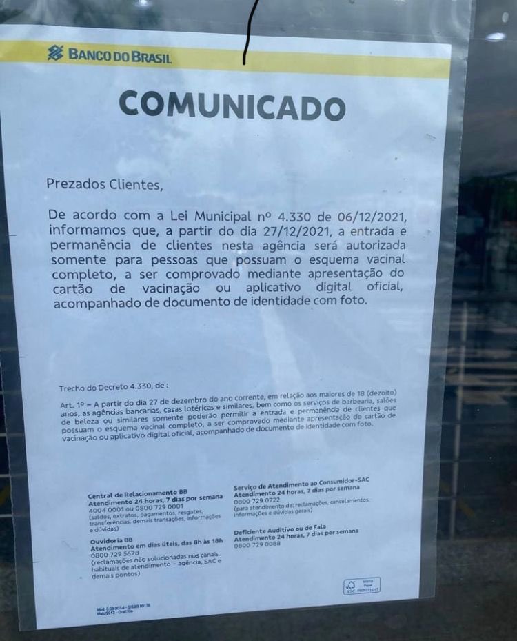 A coisa está passando dos limites.
O BB só deixa entrar na agência se mostrar o passaporte sanitário.
Até onde isso vai parar?