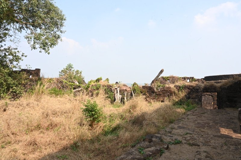 #Save_Vijaydurg_Fort
#Vijaydurg, A national monument that bears witness to the prowess of #Chhatrapati_Shivaji,
 is the identity of Maharashtra; However, this fort is in a very bad condition. 
The apathy of the archeological department for the conservation of the fort is annoying