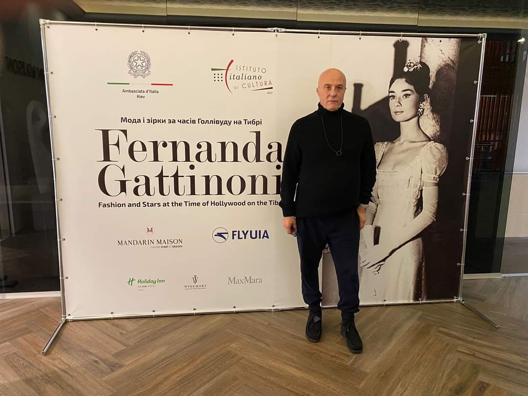modartech's tweet photo. Il nostro direttore scientifico @SDominella, presidente della Maison Gattinoni è curatore della mostra dedicata alla stilista romana Fernanda Gattinoni.
#modartech #fashiondesign #fernandagattinoni https://t.co/WFEGTPc0Rj