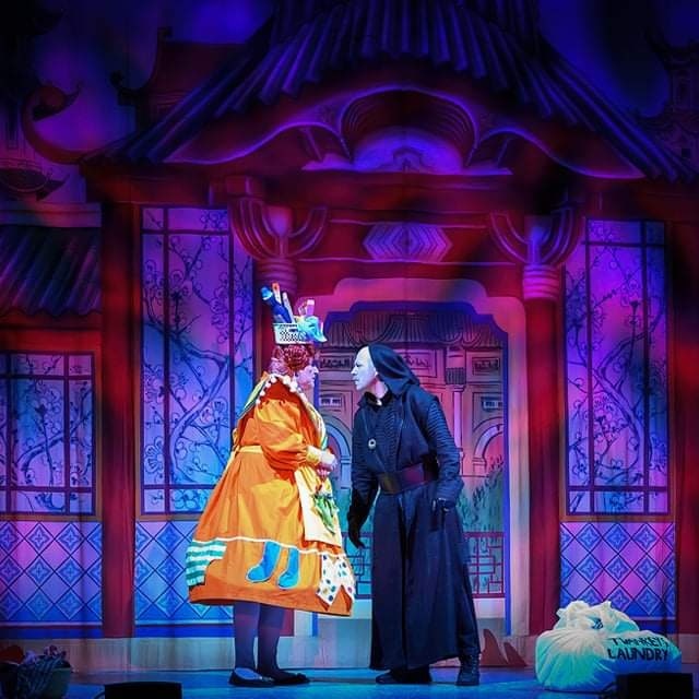 📢Only 3 more performances to go of our magical pantomime Aladdin🧞✨

Two performances today at 2:.00pm and 6:30pm and the final performance tomorrow at 2:00pm - Tickets 🎟  still availble.💥❄
newtheatre-peterborough.com/event/aladdin-…