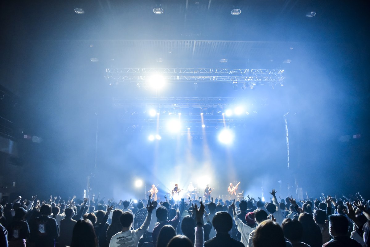 BIGMAMAofficial's tweet photo. Zepp Tokyo Thanks & So Long!
Livemasters Inc. 10th Anniversary presents “GT-Z 2021″
Wednesday 29 December
#GTZ2021 #GTZ #ZEPPTOKYO #Livemasters #BIGMAMA #2021年ラストライブ #お世話になりました #2022年もBIGMAMAをよろしくお願いします
Photo by @AZUSA_TAKADA https://t.co/YPHZukcfPc