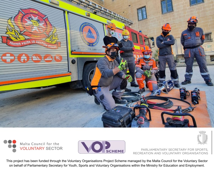 EFRU_Malta's tweet photo. EFRU's newly #qualified #RTC #instructors deliver an introductory session to their fellow #volunteer members. The session included a hands-on review on the #safe and correct use of the newly acquired equipment.
#EFRU #MCVS #VOPS #Volunteering #extrication #rescue #trainhard https://t.co/F1LWC8HSGx