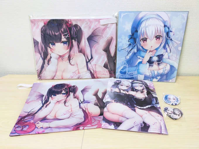 グッズと新刊のサンプル届きました～!どれも可愛く仕上がっているので、是非お迎えして頂けると嬉しいです!!⸜(*ˊᵕˋ*)⸝ 