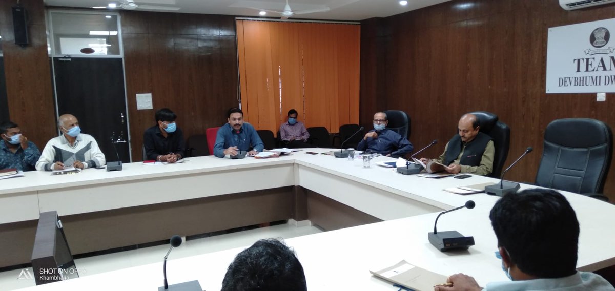 dso_dwarka's tweet photo. માહે" ડિસેમ્બર-૨૦૨૧ની માન. કલેકટરશ્રીનાં અધ્યક્ષ સ્થાને જિલ્લાનાં જાહેર વિતરણ વ્યવસ્થાને વધુ સુગમ તથા સુદ્રઢ કરવા "જિલ્લા તકેદારી સમિતિ"ની બેઠક તા.૨૪/૧૨/૨૦૨૧નાં રોજ યોજવામાં આવેલ. https://t.co/HjkOr5QwrQ