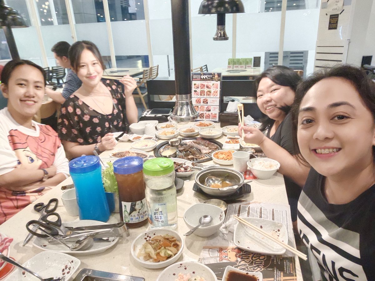 ma1208an's tweet photo. Year Ender Get Together🥰
At may phabol pa din p-cake🎂
LabLabLab!
@mainedcm | #MaineMendoza
#BounceBackWithPalmolive https://t.co/aqt76qBzKx