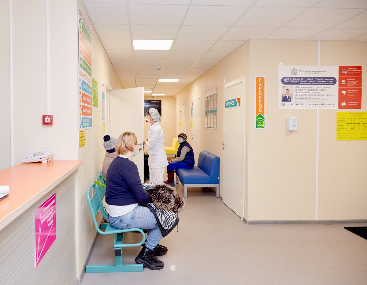 🏥В поселке Рубежный  Куйбышевского района открылась новая врачебная амбулатория, возведенная в рамках программы модернизации первичного звена здравоохранения. Министр здравоохранения Самарской области Армен Бенян совместно с главой Куйбышевск.. vk.com/wall-158724912…