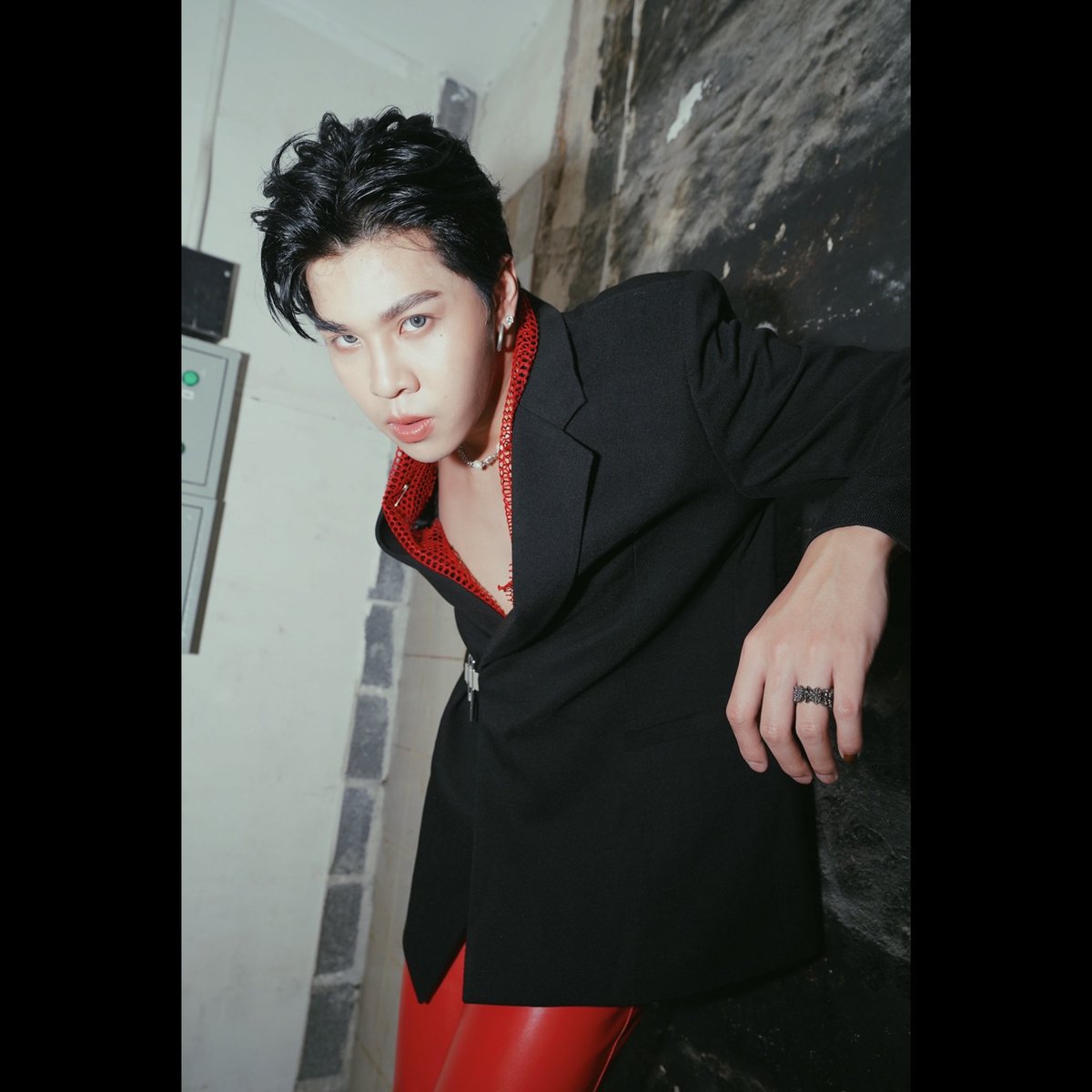 #LouisSKYLIZE x MBK Idol Fashion Week

#SKYLIZE #KSGANG