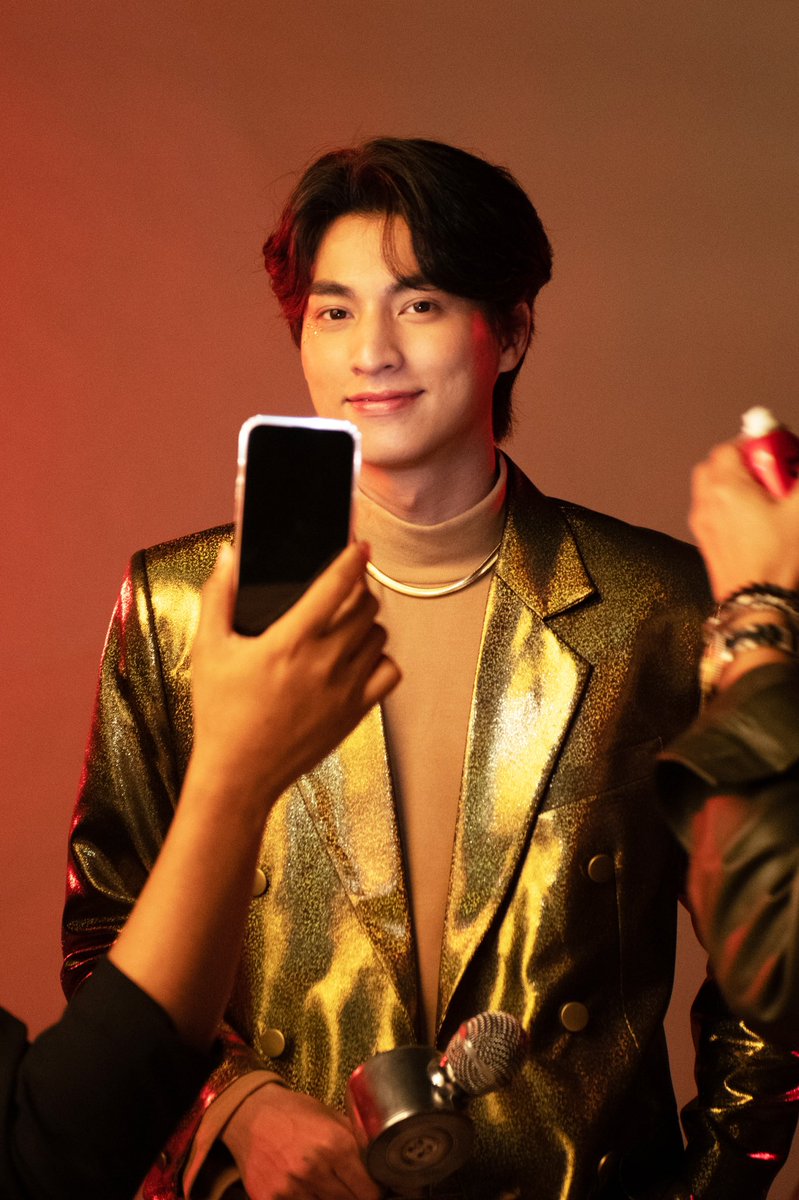 mintmag_th's tweet photo. มีอีกๆๆๆ งานเยอะงานแน่นยันท้ายปี คุณเค้าก็ยังยิ้มสู้! ✌🏻💚

#CRCxGulfคาถาโอเกะ
#GulfKanawut #กลัฟคณาวุฒิ
#MintNews https://t.co/LMlXBx313x
