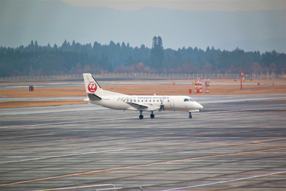 shimayan118's tweet photo. この日の #HAC #SAAB340B #JA02HC の #鹿児島空港 着陸の写真を追加でご紹介。 https://t.co/3fuRh9N7Qj