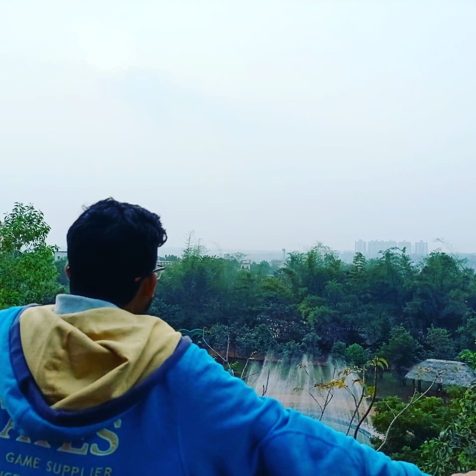pbinayaka's tweet photo. "ସୁନ୍ଦର ତୃପ୍ତି ର ଅବସାଦ ନାହିଁ 
ଯେତେ ଦେଖୁଥିଲେ ନୂଆ ଦିଶୁଥାଇ "
@OdishaTourism 

#JaydevBatika #BinayakaPanda #travelphotography 
#odishatourism 
#Bhubaneswar https://t.co/4aw6LrcD8x