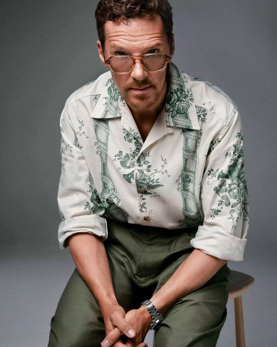 Bidding warm greetings to everyone who came across this tweet. This is the actor behind Sherlock Holmes and Doctor Strange, here to offer you a new companionship as an effort to expand my social life. A retweet or queries for me down below are highly appreciated. Thank you.