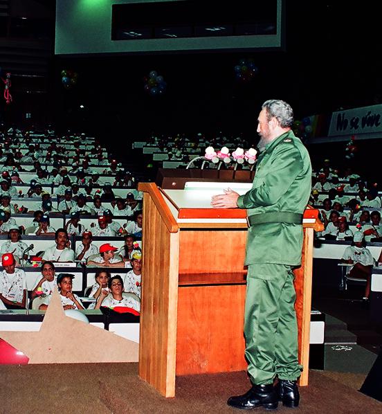 #FidelPorSiempre: Fue la unión la que nos hizo triunfar, fue la unión la que nos dio capacidad de vencer, fue la unión la que nos dio fuerzas para resistir exitosamente al más poderoso imperio que haya existido jamás. ¡Y aquí está la Revolución, y seguirá estando la Revolución!