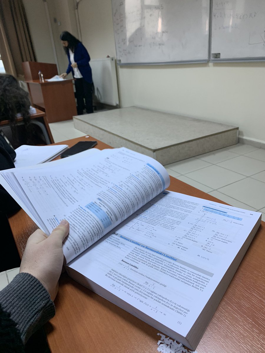 Bunu tutuyorum çünkü dersteyim şu andaa