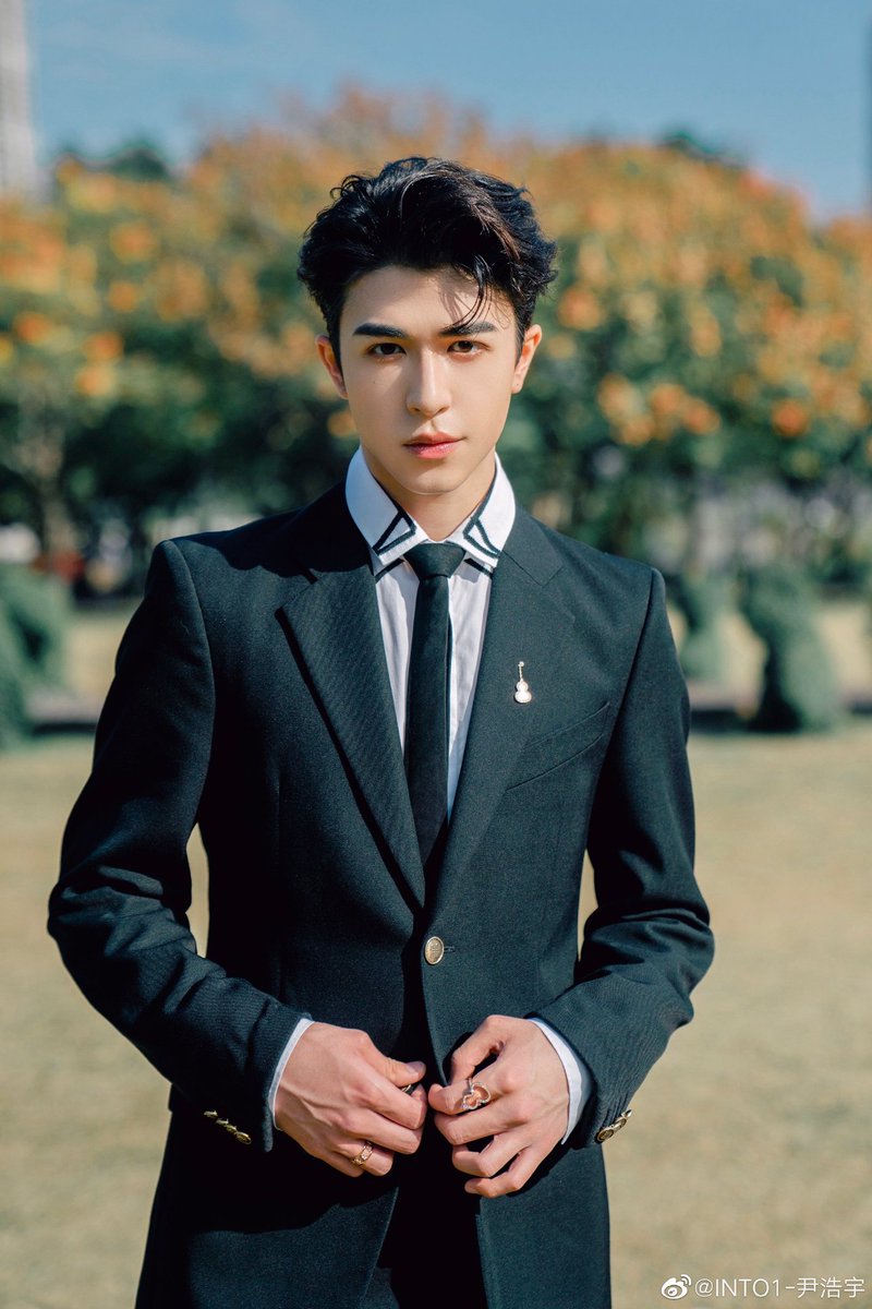 EFM_STATION's tweet photo. ขออนุญาตสรุปและอัพเดตผลงาน #แพทริค นะคะ

(1)
ชื่อ: แพทริค ณัฐวรรธ์ ฟิงค์เลอร์ 🐰
ชื่อจีน : 尹浩宇 (หยิ่นฮ่าวอวี่), 派派 (พ่ายพ่าย)
อายุ 18 ปี
ปัจจุบันเป็นสมาชิ���ของวง INTO1 🌐
ความสามารถพิเศษ : ร้องเพลง,เต้น,แร็ป ,แต่งเพลง,บีตบ็อกซ์ ,แสดงละคร  

#EFMFandomxHNYPatrick
#INTO1Patrick https://t.co/kaGWuf0sLY