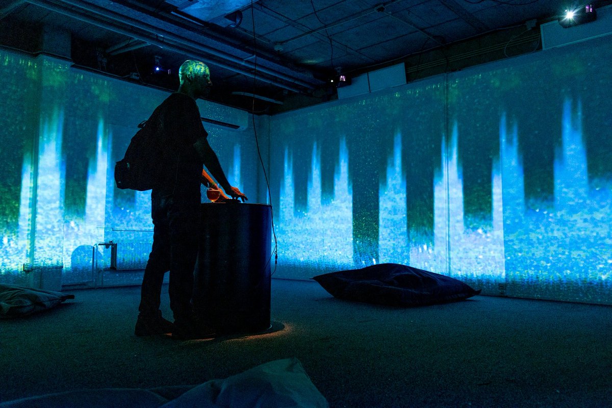 PLANETART tweet media