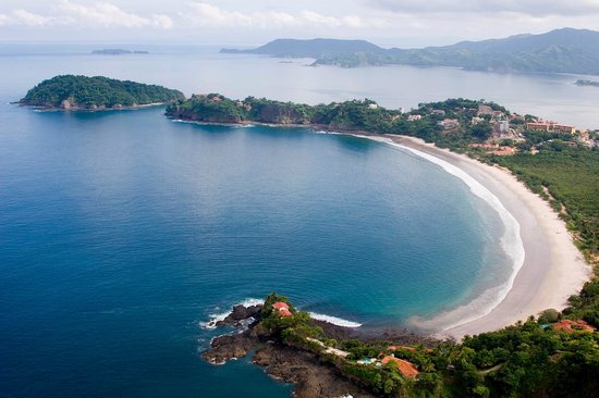HostelturLatam's tweet photo. Costa Rica recuperó el 40% de su caudal de turismo internacional en 2021.
Operan en el país las 29 aerolíneas que estaban presentes antes de la pandemia.
https://t.co/MktsMM6WR7 https://t.co/YzYt85v4gO