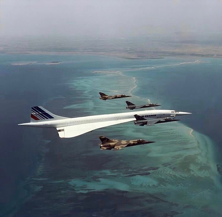 MichaelShurkin's tweet image. French president's Concord over Djibouti, 1989. A dissertation could be written about this image. Title: "Modernism, Technology, and the Pursuit of Grandeur in Post-Colonial France."