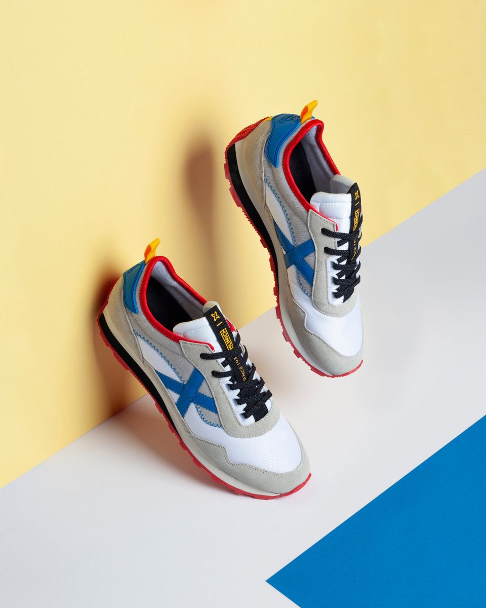 munichsports's tweet photo. Nothing can subsitute experince.
UM 🔝 Una de las siluetas inspiradas en el heritage más setentero de Munich.
#MunichSports #UM #MunichModa #fw21 https://t.co/vZyWlW5zCI