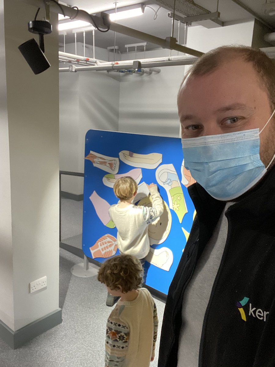 BrowellHook's tweet photo. What do engineers do@on the Christmas holidays…go to the science centre! 😀 @AberdeenSci awesome as always! https://t.co/sDSjOnBqWr