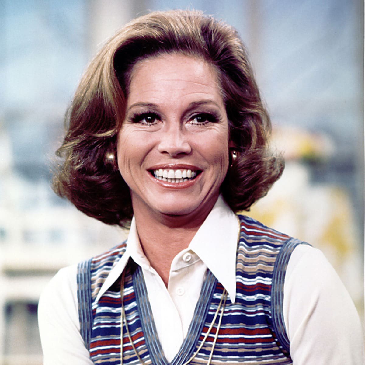 Happy Birthday    Mary Tyler Moore 