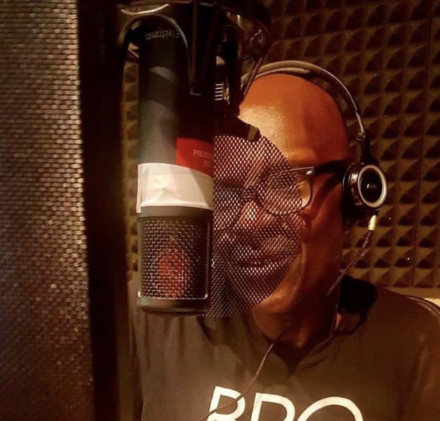 EonIrving's tweet photo. Today’s special ‘Rhythm &amp; News’ Wed 7-10pm @Crackersradiouk https://t.co/BmnRHyZHWw #Amazon #alexa #GoogleHome #TuneIn will reflect on some of the musical souls we have lost in 2021, celebrating them with the gems they have left us. #FeelGoodMusic🎶🎶🎶🙌🏾 https://t.co/MTjGfmPU2m