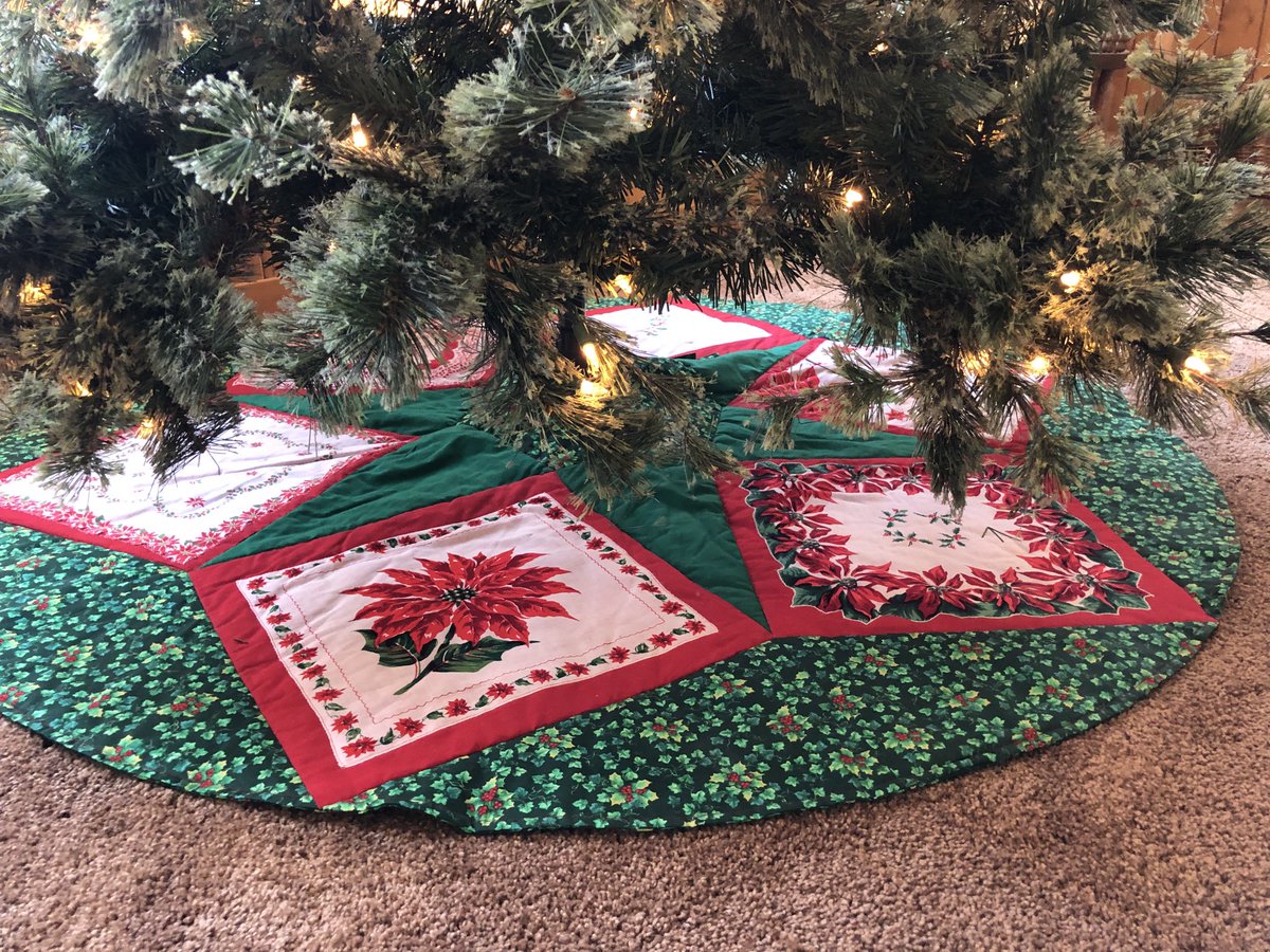 My favorite tree skirt is showcasing the holiday handkerchiefs my mom received when she taught school in rural Canby. 🎄🎄❤️ Taking the tree down means packing away this keepsake until next year.